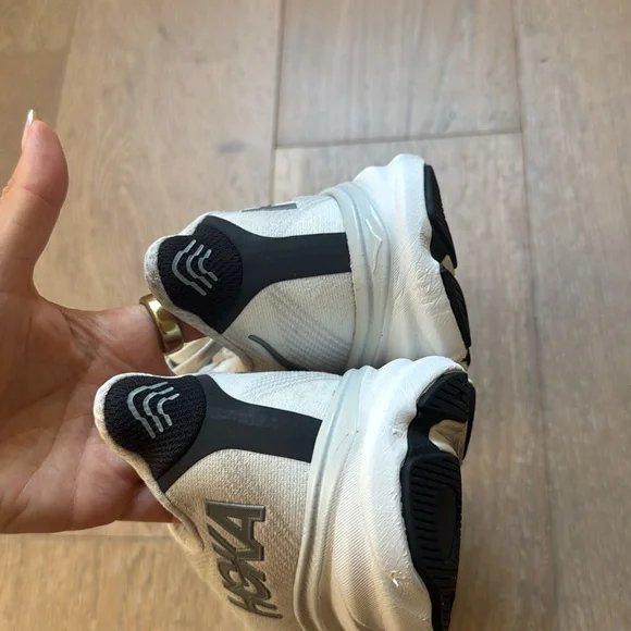Men's White Hoka Running Shoes Clifton 9 men’s shoe - Picture 4 of 6